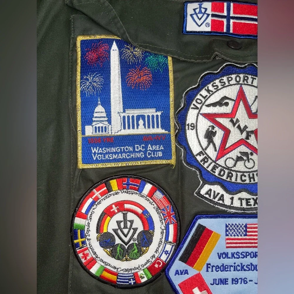 Vintage Men’s Outdoor Vest with “Volksporting” Patches‎ Size Large